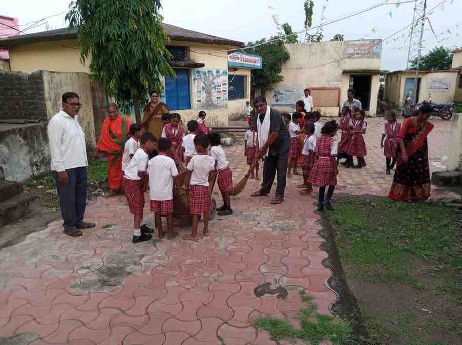 ग्रामपंचायत भवन अष्टा