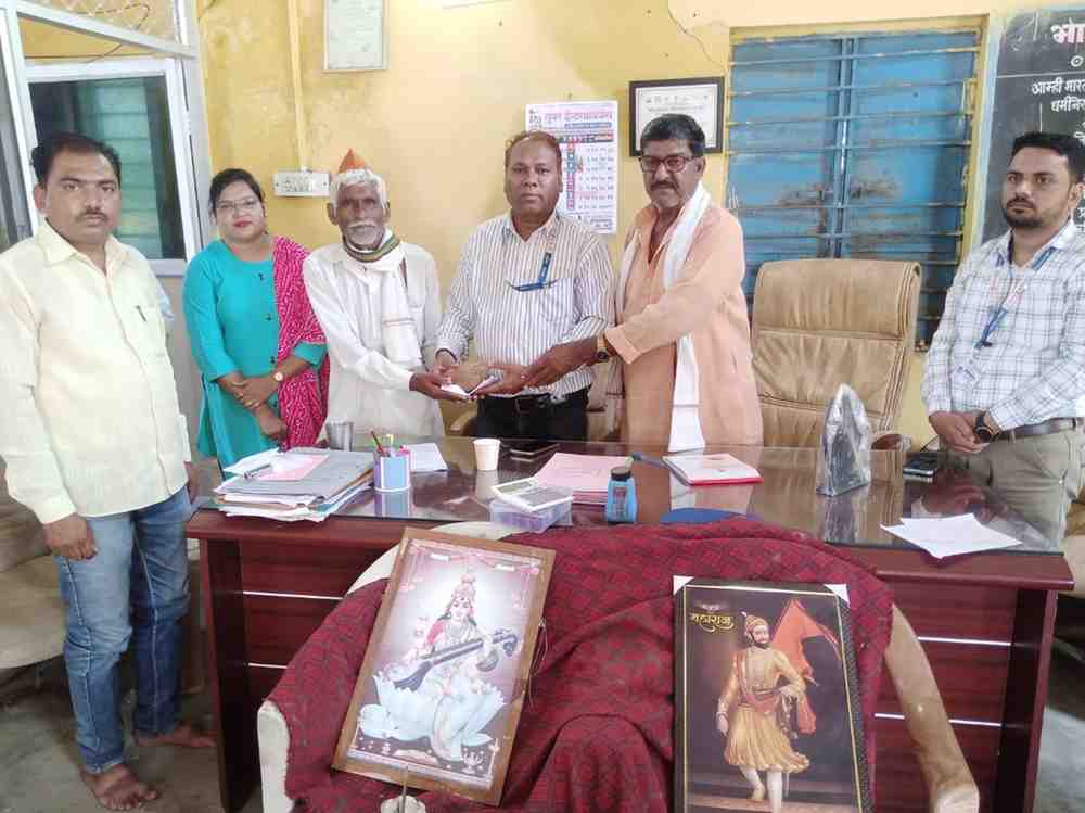 ग्रामपंचायत भवन अष्टा